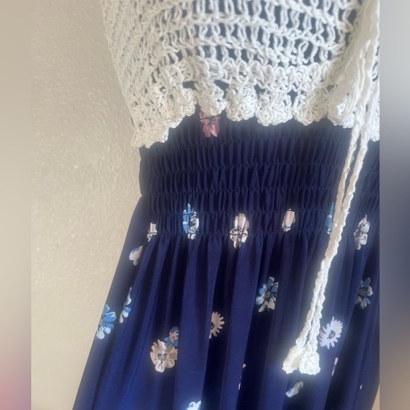 Floral Maxi Dress with Crochet Top Med- LG- XL - Picture 3 of 5